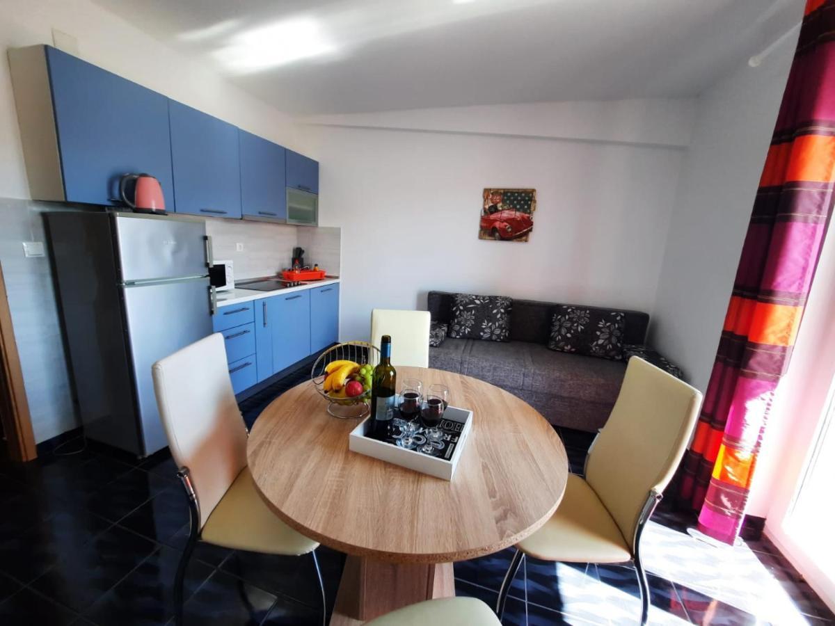 Apartments Dorotea Novalja Eksteriør bilde