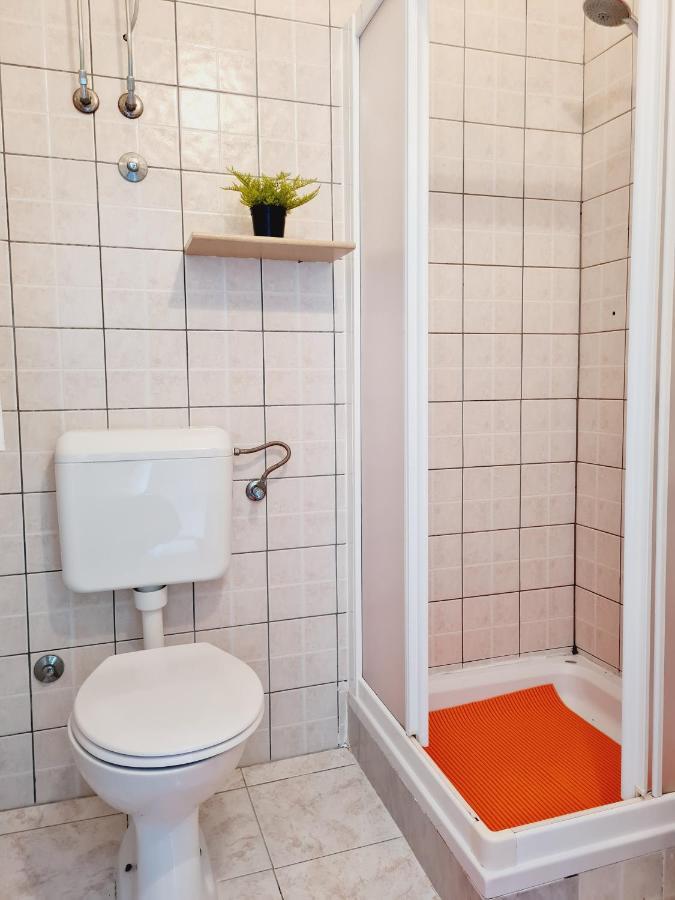 Apartments Dorotea Novalja Eksteriør bilde